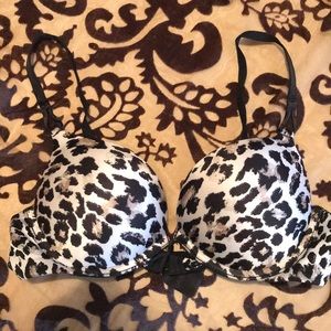 V.S 34a Bombshell Add 2 cup Size Miraculous Plunge